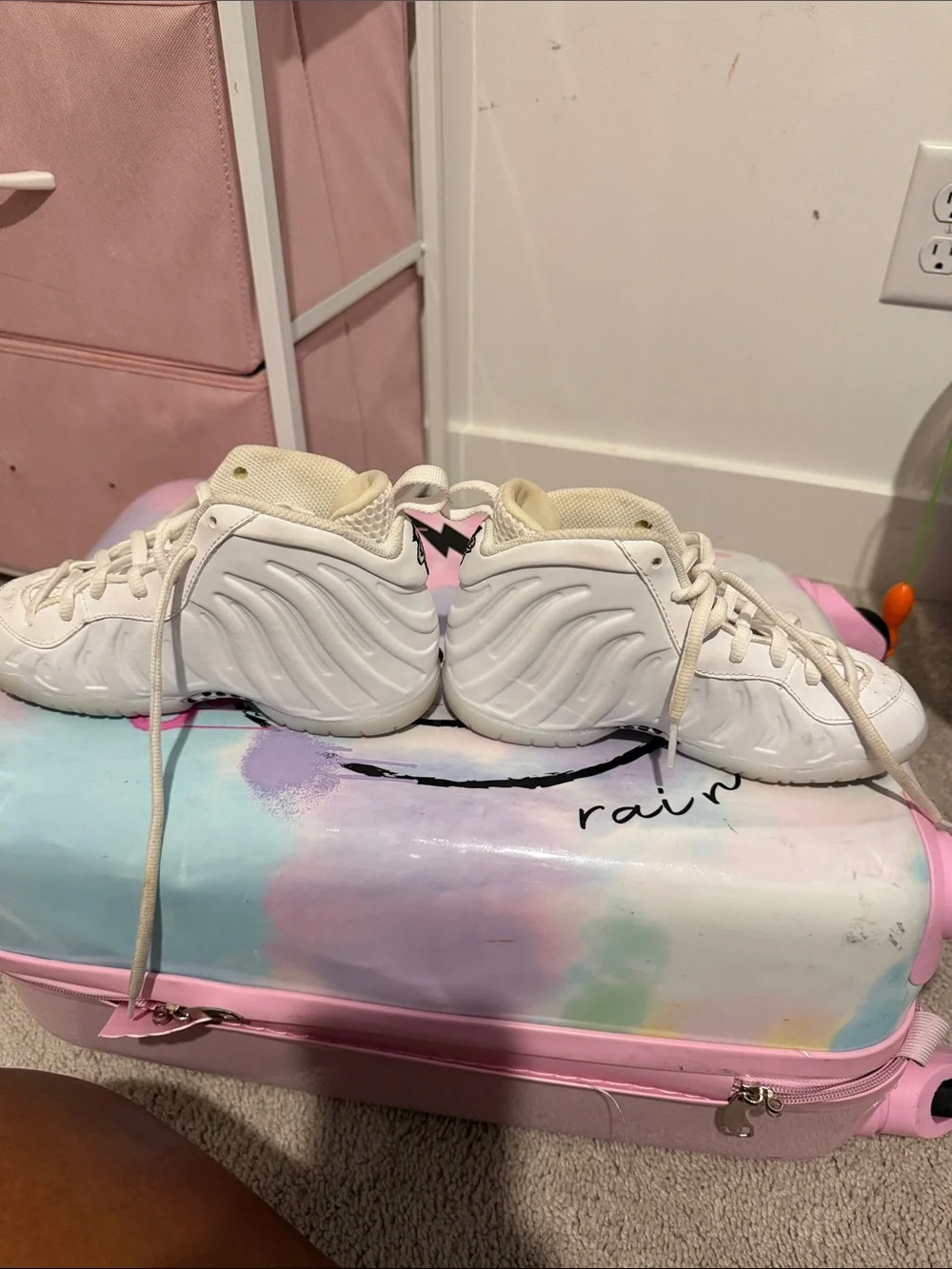 Nike White Kids Sneakers with Cream Accents